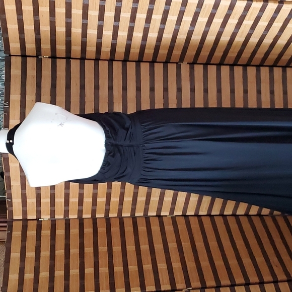 Halter Dress for Occasion - Picture 4 of 10